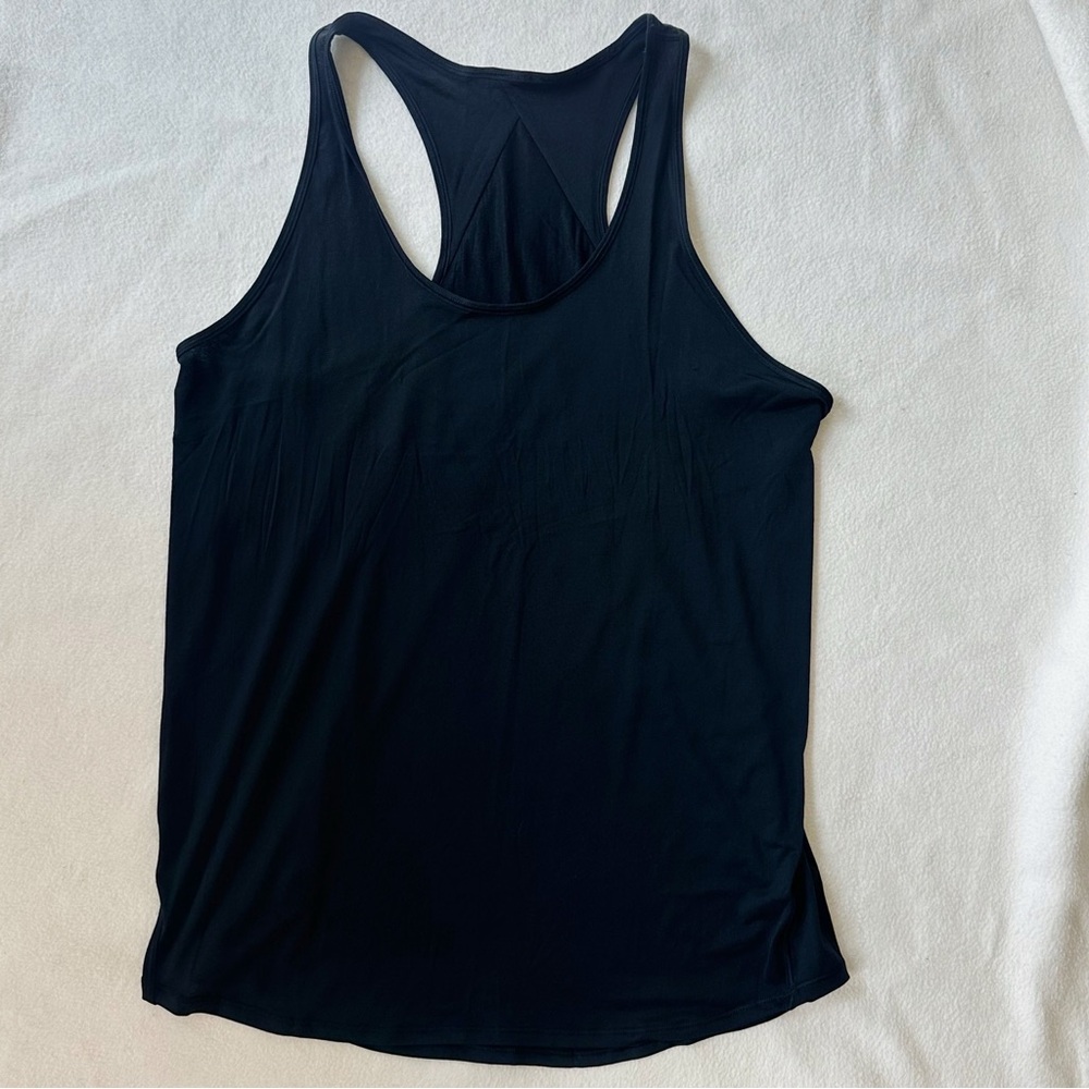 Lululemon Athletica NWT Women’s Essential Pleated Racerback Tank Black, size 8 - Picture 10 of 16